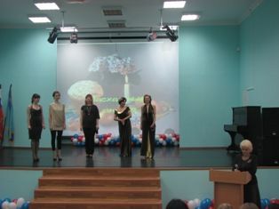 17 апреля 2012 года состоялись Пасхальные чтения