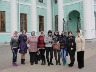 12 апреля 2012 года мы посетили Знаменский Собор, где отстояли службу